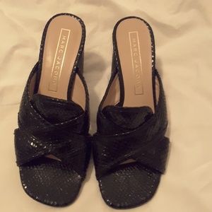 Marc Jacobs black sandals!! Excellent condition!